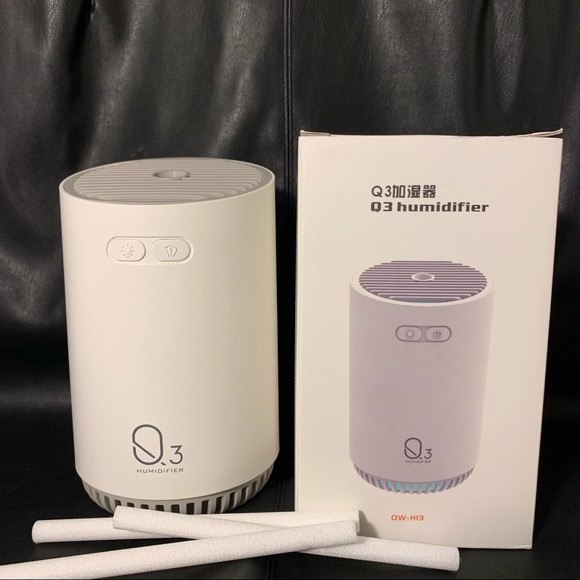 Air Humidifier w Lights, Rechargeable and wireless - Picture 3 of 5